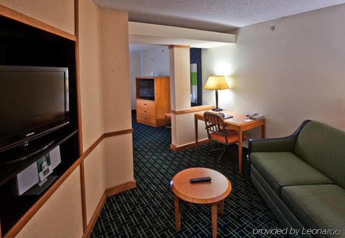 Fairfield Inn & Suites By Marriott Anderson Clemson Værelse billede